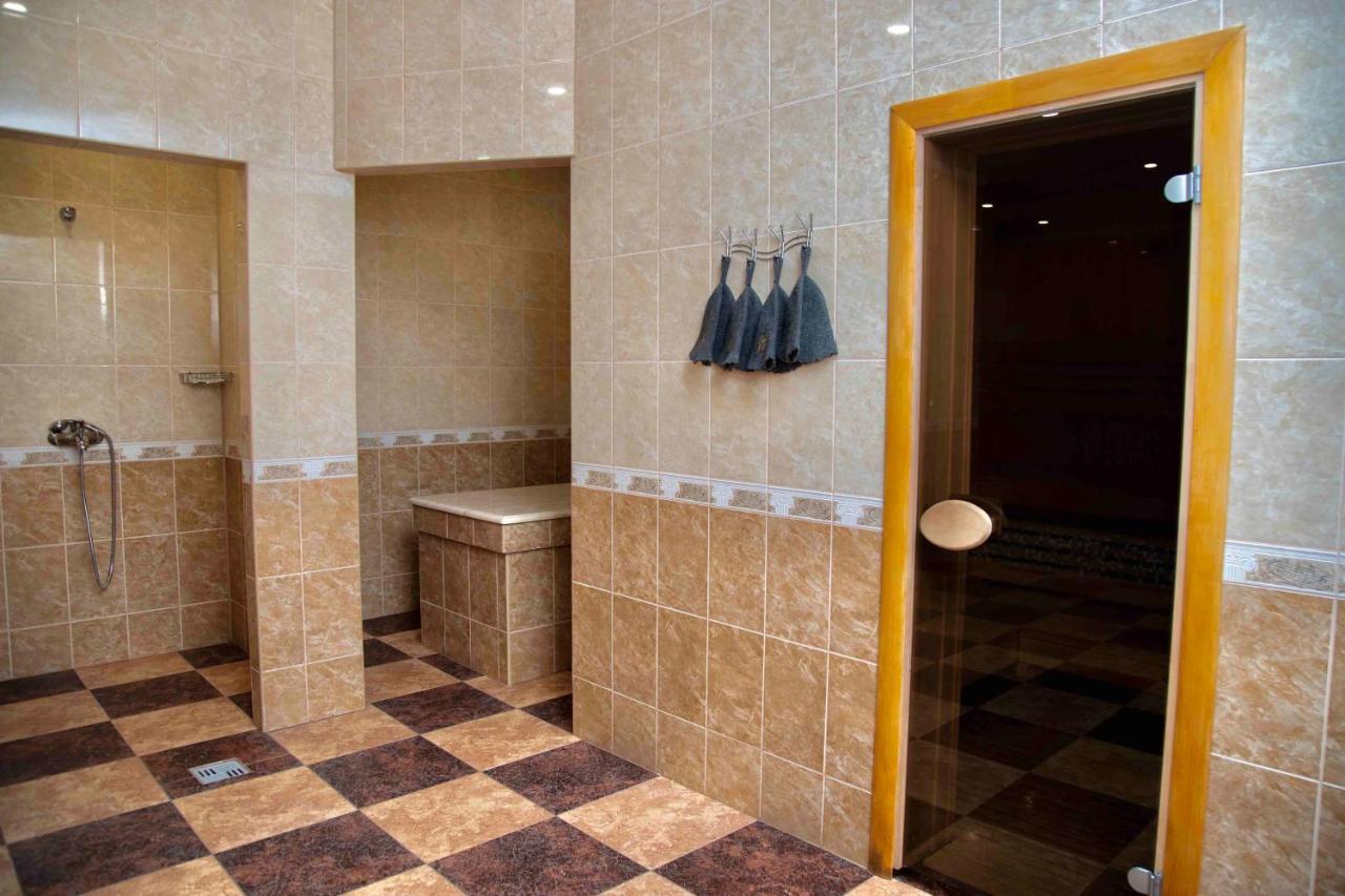 Вілія Hotel Lomacineţi Buitenkant foto