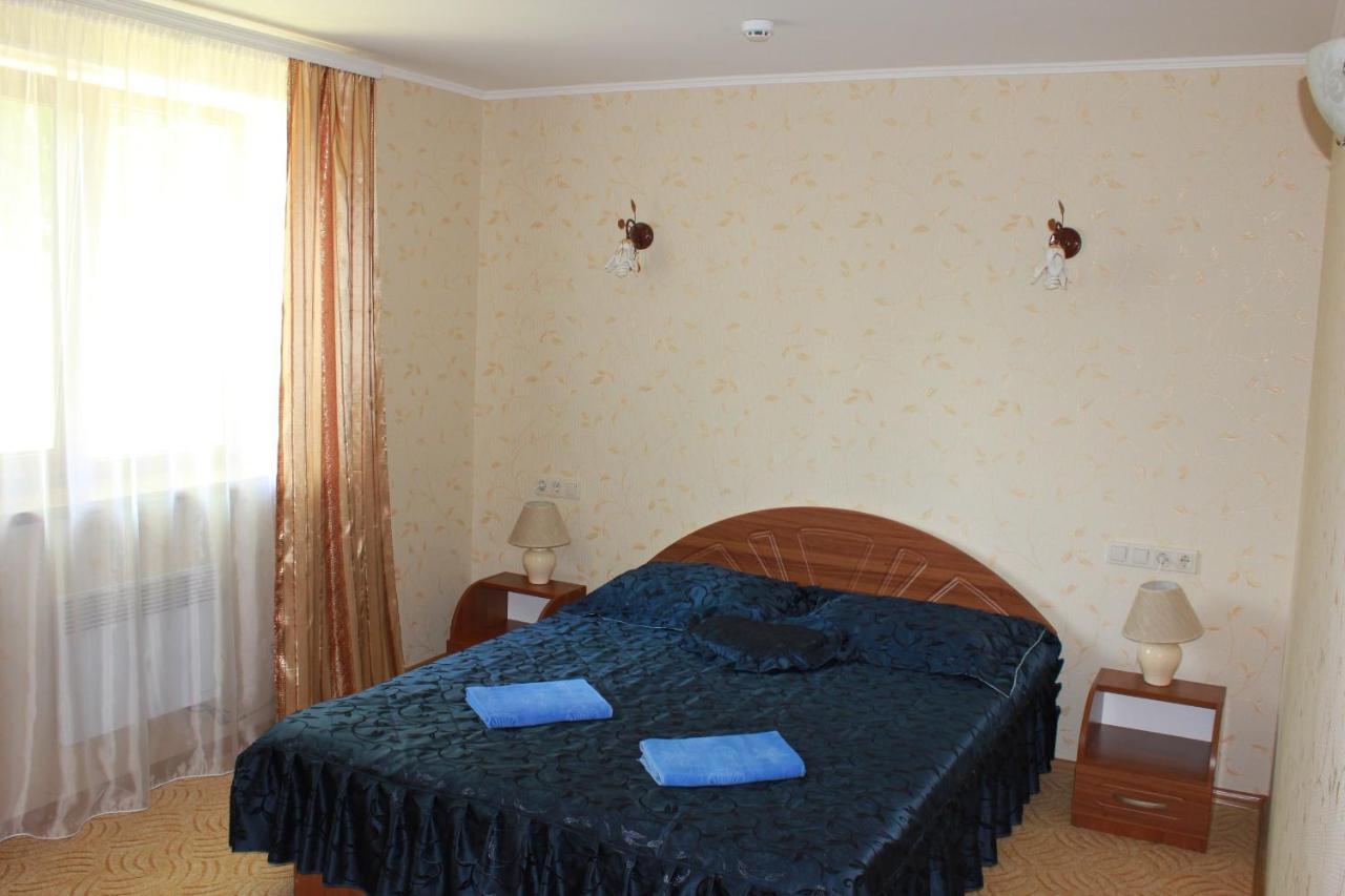 Вілія Hotel Lomacineţi Buitenkant foto