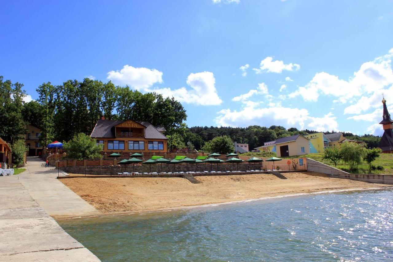 Вілія Hotel Lomacineţi Buitenkant foto